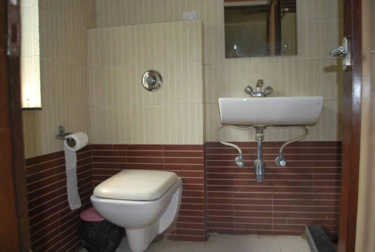Hotel Heera International Calcutta  Esterno foto