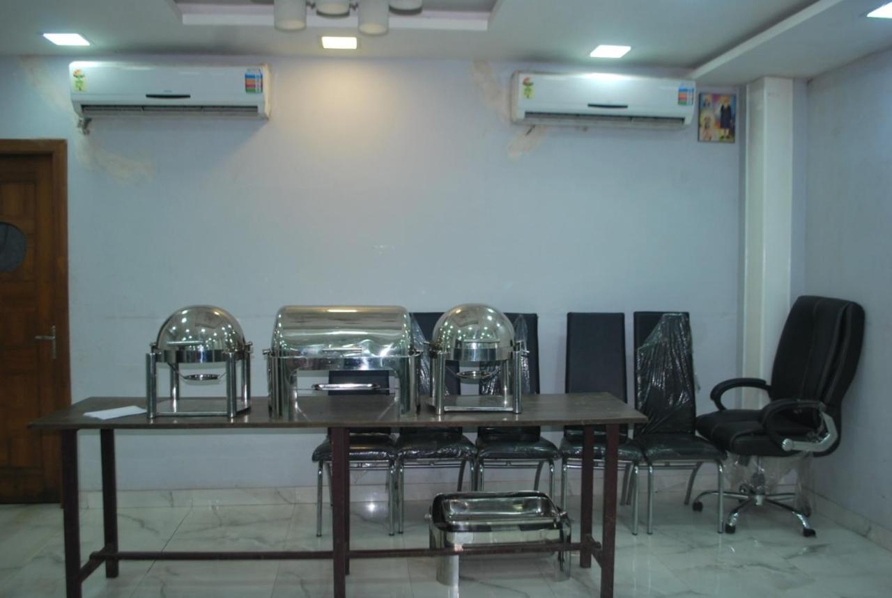 Hotel Heera International Calcutta  Esterno foto